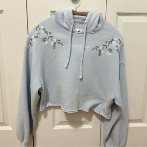 Hollister Women's Light Blue Floral Hoodie